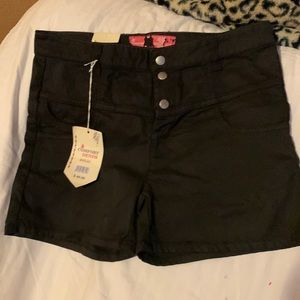 NWT Women’s Comfort Denim Black Shorts size 8 High Waste